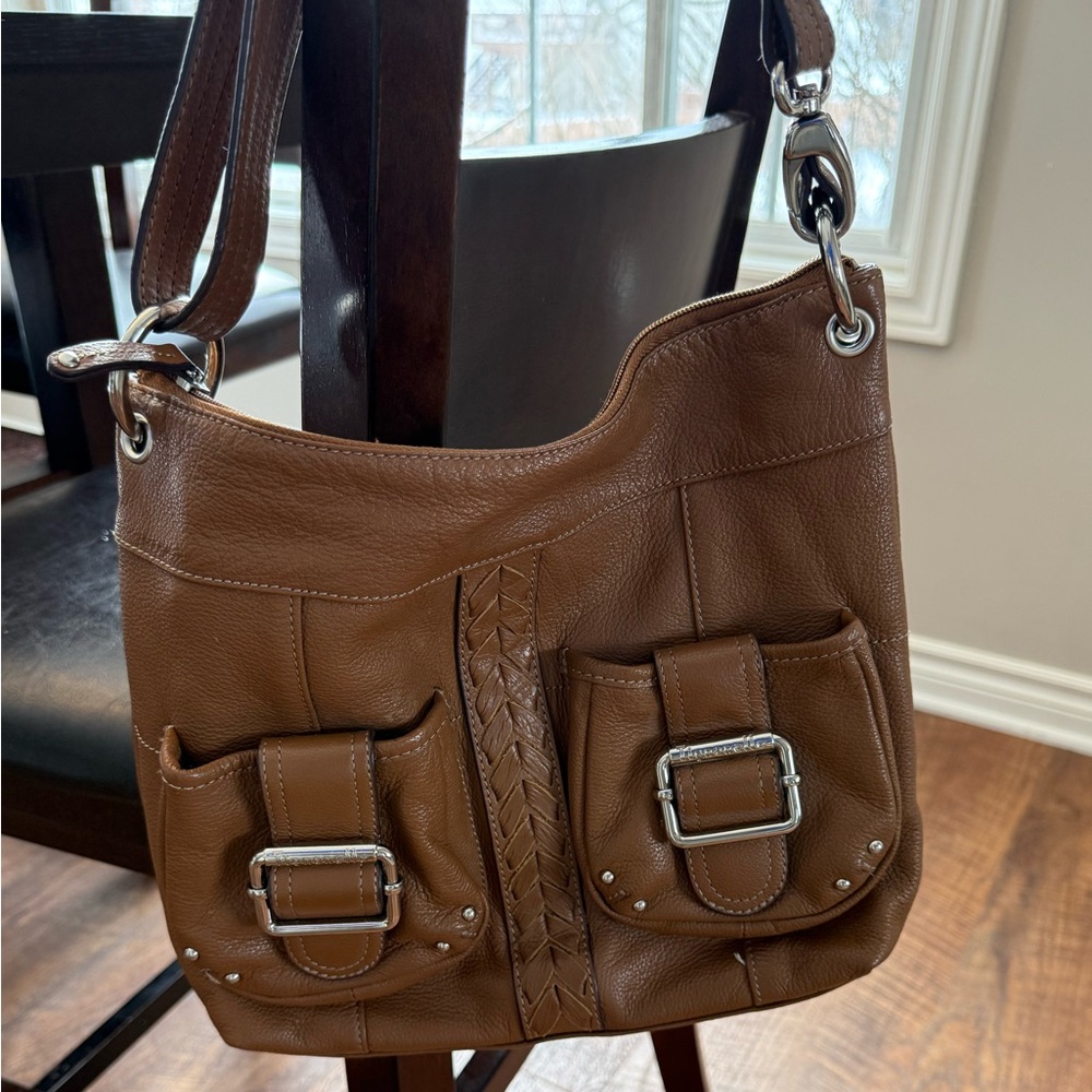 Tiganaello Pebble Leather bag with adjustable strap shoulder or crossbody Cognac